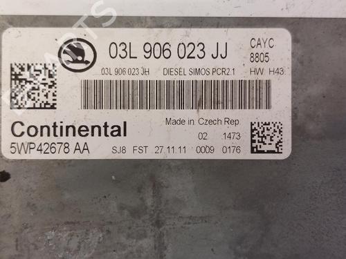 Control unit SKODA SUPERB II Estate (3T5) 1.6 TDI | BP26846740M11 