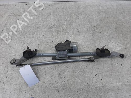 Used Front wiper motor MAZDA CX-30 (DM) SKYACTIV-X M Hybrid (179 hp) 26827095