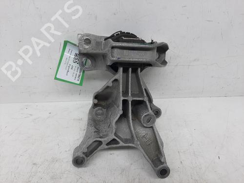 engine-mount-nissan-juke-f16_-2019-26796260 main image