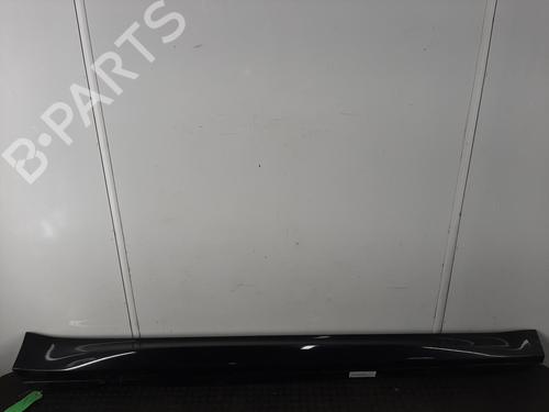 Used Right sideskirt Right sideskirt 26854977 26854977