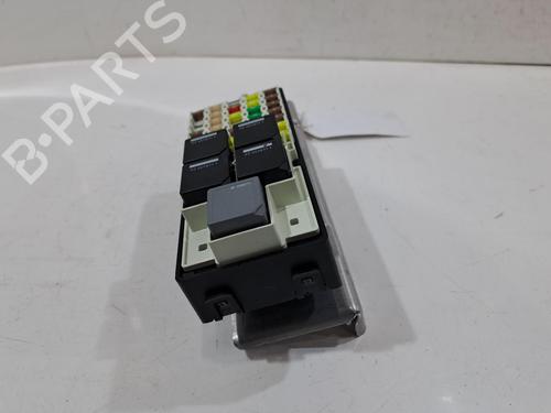 Fuse box LAND ROVER DISCOVERY V (L462) D350 MHEV 4x4 | BP31846359E1