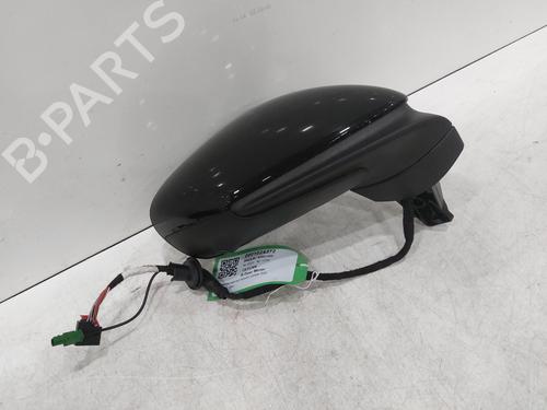 right-mirror-porsche-taycan-y1a-2019-26747285 main image