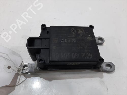 Used Electronic module Electronic module RENAULT CLIO V (B7_) 1.0 TCe 90 (B7MT) (91 hp) 33242456 33242456