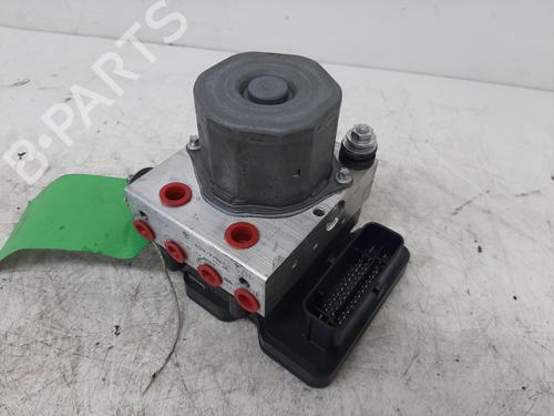 Used ABS pump MERCEDES-BENZ GLA-CLASS (X156) GLA 200 CDI / d (156.908) (136 hp) 26866947