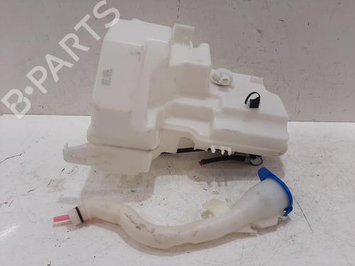 Used Windscreen washer tank VOLVO XC40 (536) B4 Mild-Hybrid AWD (197 hp) 32357169