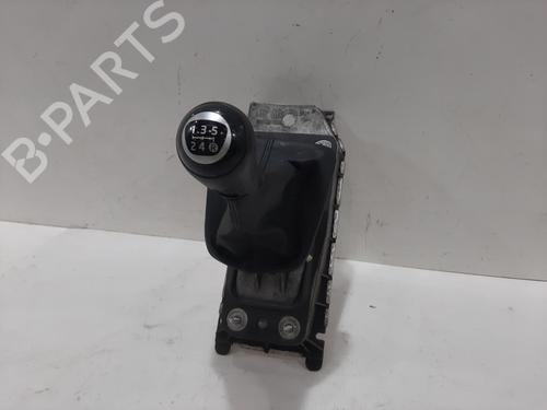 Used Gear lever VW UP! (121, 122, BL1, BL2, BL3, 123) 1.0 (60 hp) 30304261
