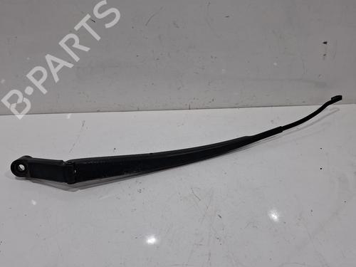front-windshield-wiper-arm-toyota-yaris-_p9_-2005-2006-2007-2008-2009-2010-2011-2012-2013-2014-39091849 main image