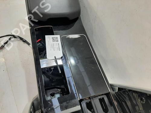 Middle console LAND ROVER RANGE ROVER IV (L405) 4.4 SDV8 4x4 | BP30141676I22