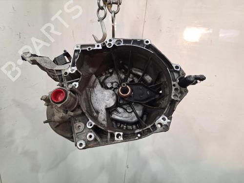 Used Gearbox VAUXHALL CROSSLAND X / CROSSLAND (P17) 1.2 (75) (110 hp) 31978304