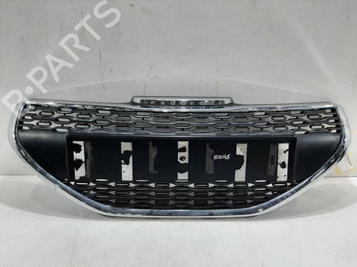 Used Grille PEUGEOT 208 I (CA_, CC_) 1.2 VTI 82 (82 hp) 29988569