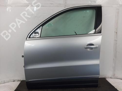 Used Left front door VW TIGUAN (5N_) 2.0 TDI 4motion (140 hp) 31628538
