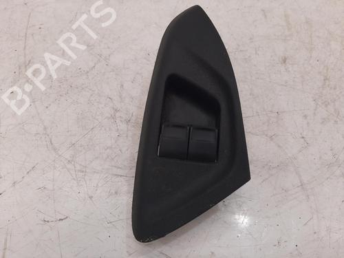 switch-peugeot-108-2014-33988324 main image