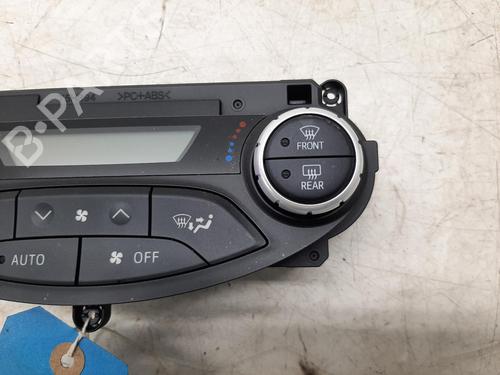 Climate control TOYOTA YARIS (_P13_) 1.5 Hybrid (NHP130_) | BP31305033I5