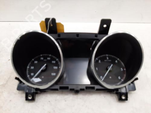 Instrument cluster LAND ROVER DISCOVERY V (L462) 3.0 Td6 4x4 | BP26835353C47 