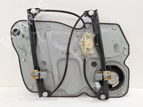 Rudehejsemekanisme Højre foran VW TOURAN (1T3) 1.6 TDI | BP26870206C23 