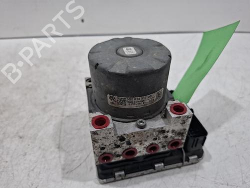 abs-pump-vw-golf-vii-5g1-bq1-be1-be2-2012-2013-2014-2015-2016-2017-2018-2019-2020-2021-40206036 main image