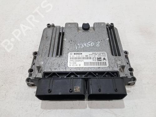 Used Control unit PEUGEOT 208 II (UB_, UP_, UW_, UJ_) 1.2 PureTech 100 (101 hp) 30869910