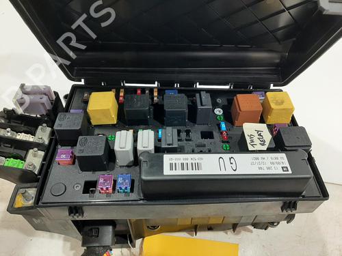 Fuse box VAUXHALL ASTRA Mk V (H) TwinTop (A04) 1.8 (L67) | BP30119837E1 