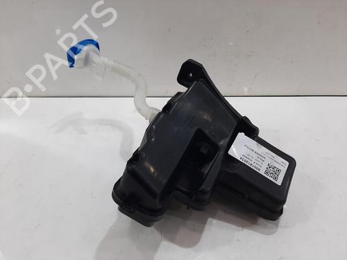 Used Windscreen washer tank Windscreen washer tank 38537213 38537213