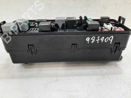 Fuse box LAND ROVER RANGE ROVER IV (L405) 4.4 SDV8 4x4 | BP30094744E1