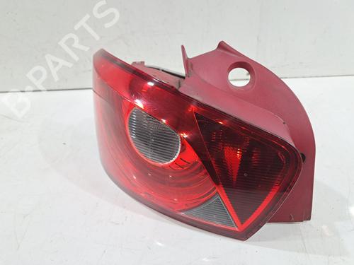 Feu arrière gauche SEAT IBIZA IV (6J5, 6P1) 1.2 (70 hp) 31847070