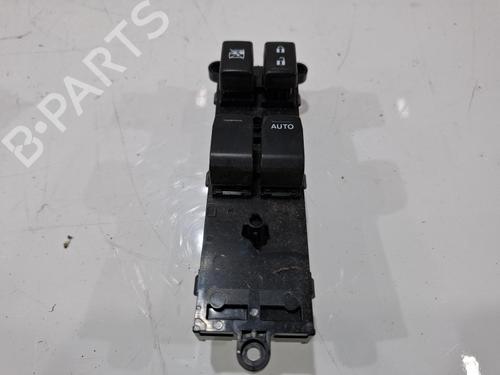 Used Right front window switch Right front window switch SUZUKI SWIFT IV (FZ, NZ) 1.2 (AZG412, ZC72S) (90 hp) 40455250 40455250