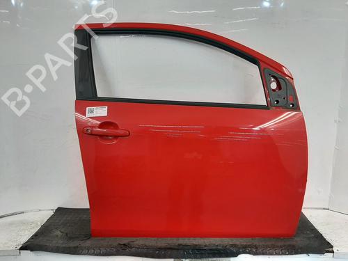 right-front-door-toyota-aygo-_b4_-2014-33988402 main image