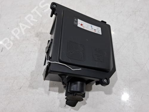 Used Fuse box Fuse box VAUXHALL GRANDLAND (OV64) 1.2 Hybrid (136 hp) 40047085 40047085