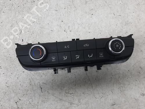 Used Climate control VAUXHALL CROSSLAND X / CROSSLAND (P17) 1.2 (75) (110 hp) 26749052