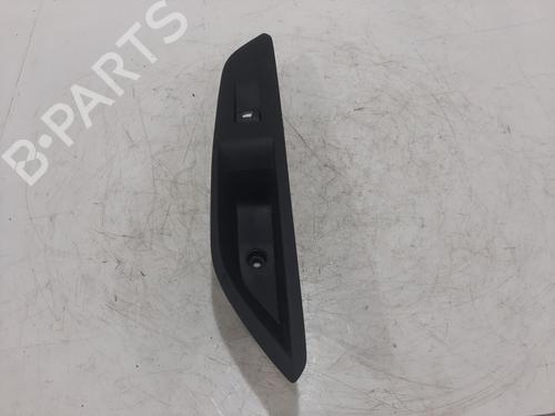 Used Switch PEUGEOT 3008 II SUV (MC_, MR_, MJ_, M4_) 1.2 THP/ PureTech 130 (MRHNSM, MRHNSU, MRHNSJ, MRHNYW,... (131 hp) 30560031