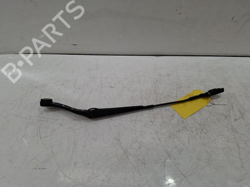 Used Front windshield wiper arm Front windshield wiper arm 38158406 38158406