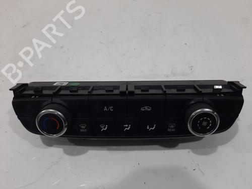 climate-control-vauxhall-crossland-x-crossland-p17-2017-32448952 main image