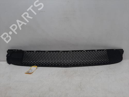 Used Grille MERCEDES-BENZ A-CLASS (W177) A 180 (177.084) (136 hp) 31208135