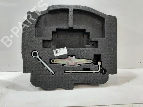 Used Jack Kit Jack Kit HONDA JAZZ IV (GK_) 1.3 (102 hp) 36662347 36662347