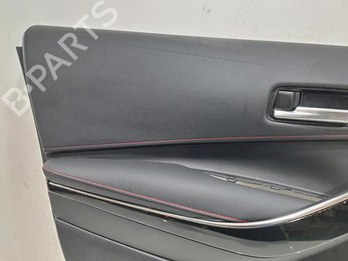 Other TOYOTA COROLLA Estate (_E21_) 1.8 VVTi Hybrid (ZWE219) | BP32239396O1