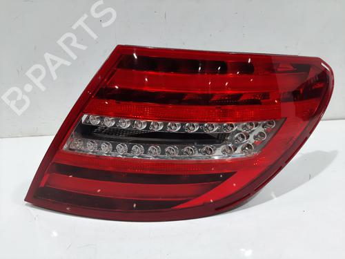Used Right taillight Right taillight 37607921 37607921