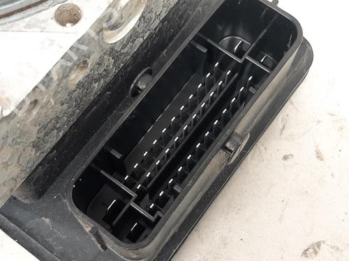 ABS pump KIA SOUL II (PS) 1.6 GDI | BP26825502M43 - Image 2