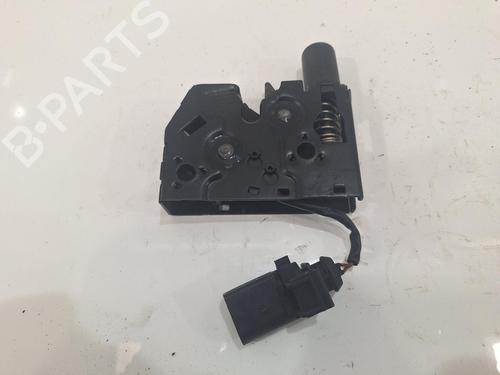 Used Hood lock AUDI A3 (8V1, 8VK) 1.6 TDI (115 hp) 31208599