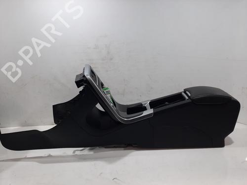 Used Middle console Middle console VOLVO V60 I (155) D4 (190 hp) 26798362 26798362