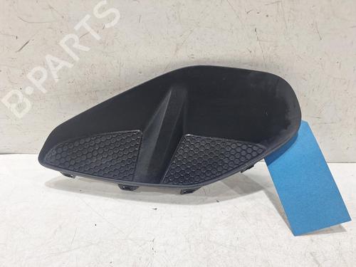 Used Grille VAUXHALL CORSA Mk V (F) 1.2 (75 hp) 32409260