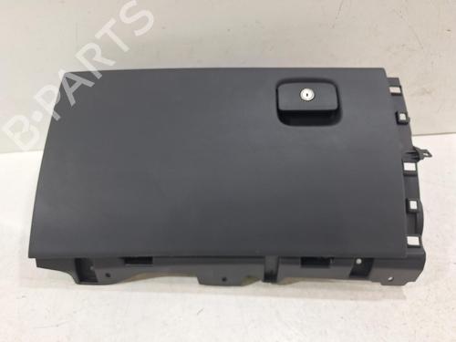 vano-posta-oggetti-jaguar-i-pace-x590-2018-31978080 main image