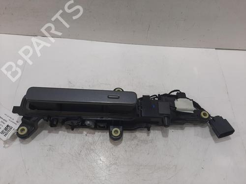 Udvendigt håndtag JAGUAR I-PACE (X590) EV400 AWD (400 hp) 30585521