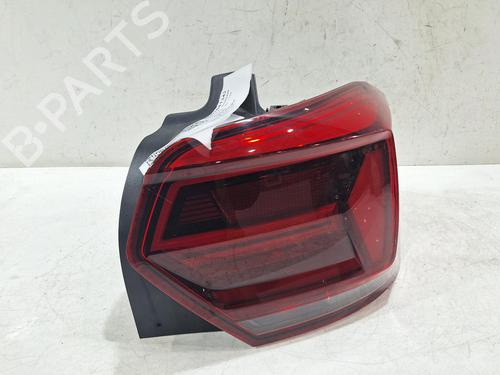 Farolim direito VW POLO VI (AW1, BZ1, AE1) 1.0 TSI (95 hp) 32357777