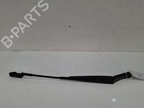 Used Front windshield wiper arm Front windshield wiper arm 37613933 37613933