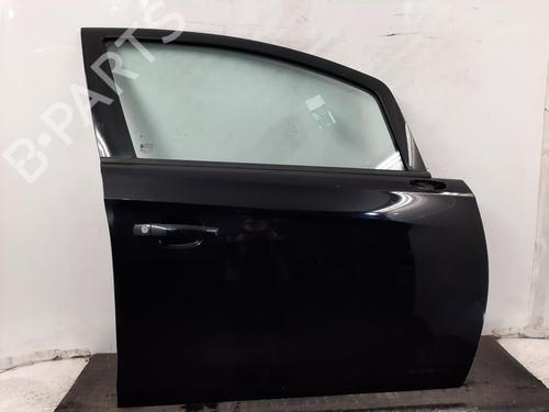 Used Right front door VAUXHALL CORSA Mk IV (E) (X15) 1.4 (90 hp) 31628603