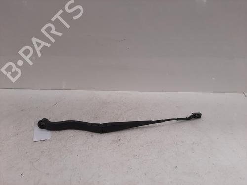 Used Front windshield wiper arm Front windshield wiper arm 26867321 26867321