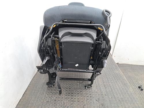 Left front seat PEUGEOT PARTNER Tepee 1.6 HDi 90 | BP36315862C15 - Image 5