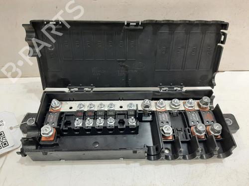 Used Fuse box JAGUAR I-PACE (X590) EV400 AWD (400 hp) 30359854