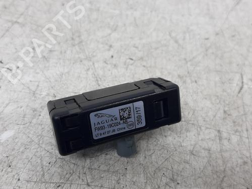 control-unit-jaguar-i-pace-x590-2018-26755260 main image
