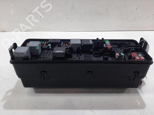 Used Fuse box LAND ROVER RANGE ROVER IV (L405) 4.4 SDV8 4x4 (340 hp) 29348839